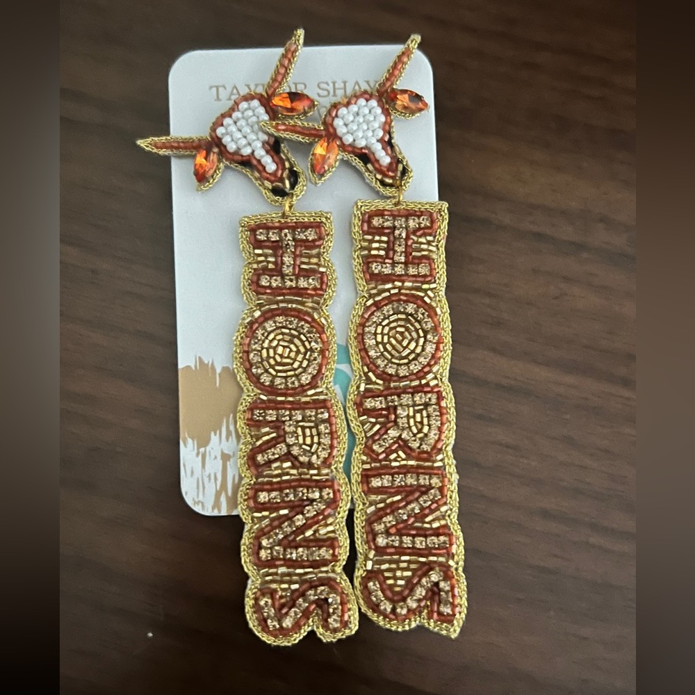 Texas Longhorns beaded earrings - worn once 🤘🏼